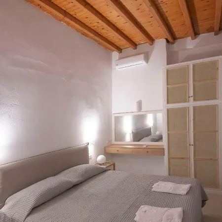 M Little Venice Apartment Mykonos Town