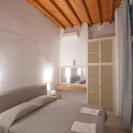 M Little Venice Apartman